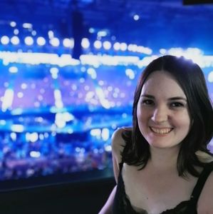 Meet your Posher, Kayla